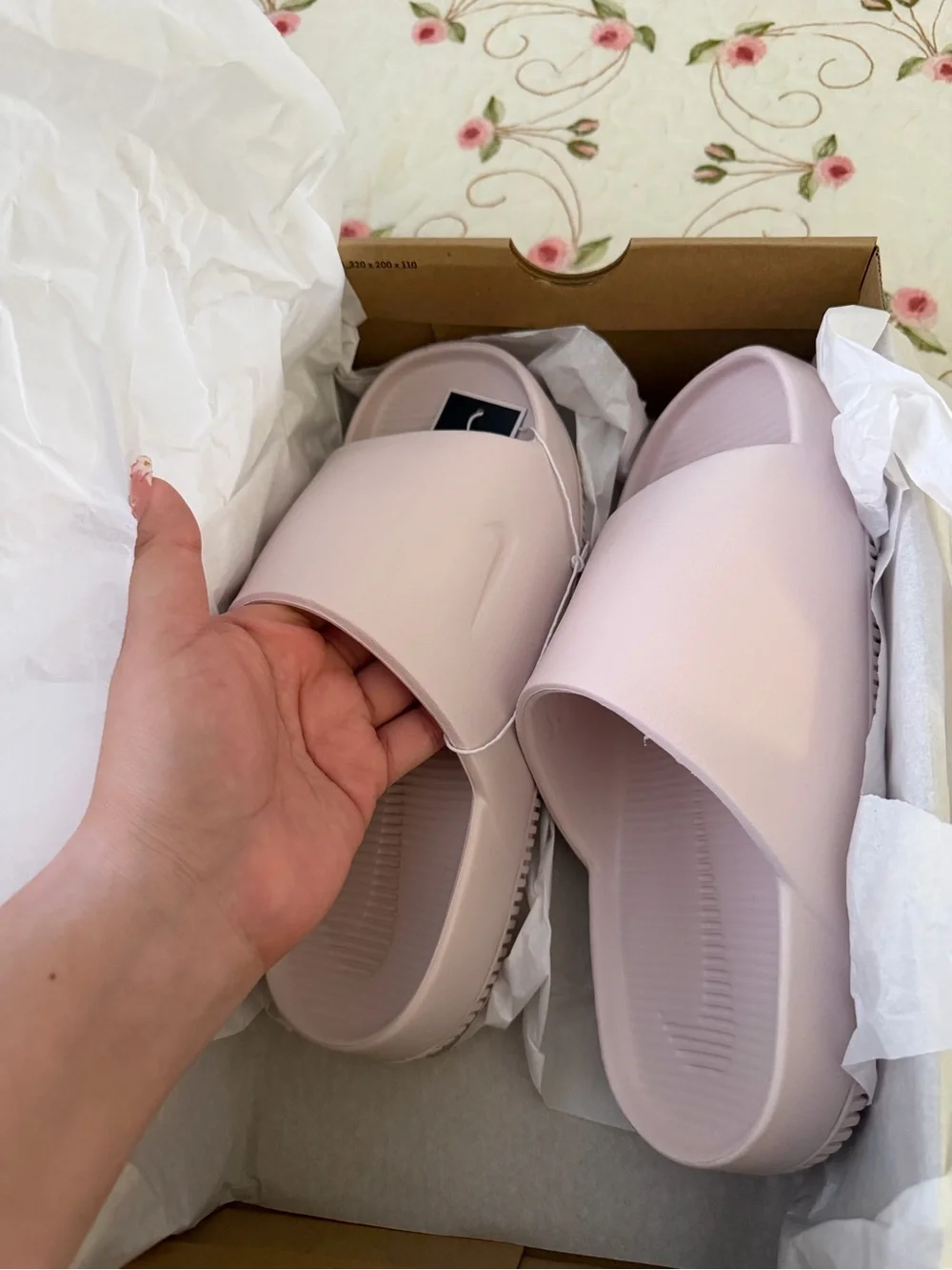 NWT Nike Calm Slides